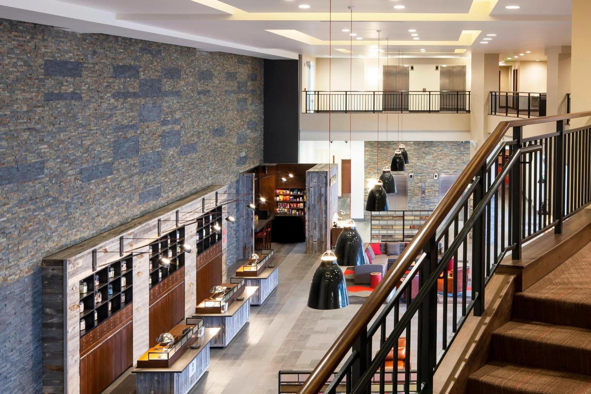 Hotel Four Points By Sheraton Seattle Airport South 3*